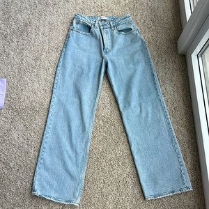 90s relaxed high rise jean